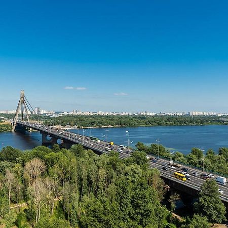 Apartments With Crazy Panoramic View Of The Dniepr Kyiv Exterior photo